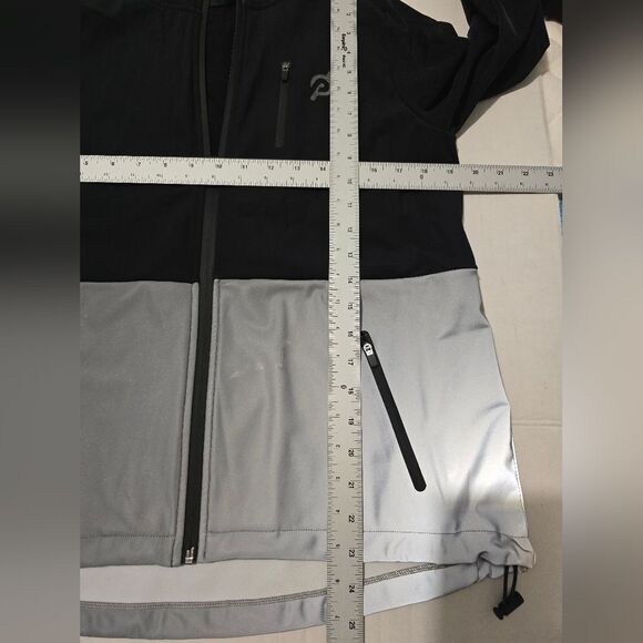 Peloton Reflective Active Jacket Size Large In Black - Picture 8 of 10
